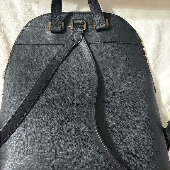Black leather Michael Kors backpack - Picture 3 of 8